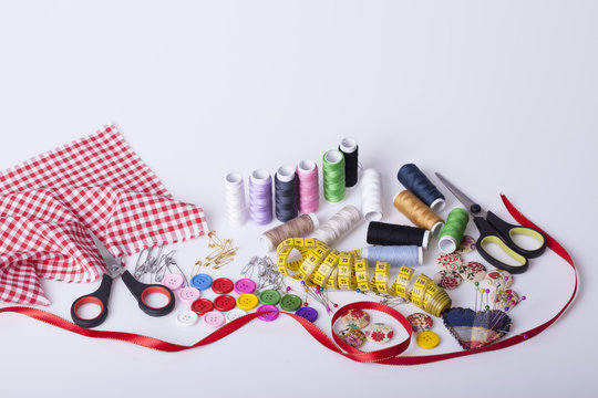 Accessories for hand sewing