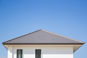 building a new roof of home