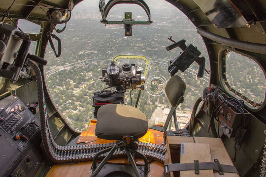 「B17」の画像 341 件の Stock 写真、ベクターおよびビデオ Adobe Stock