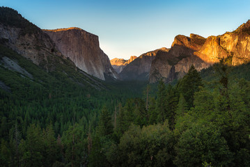 Tunnel View Yosemite