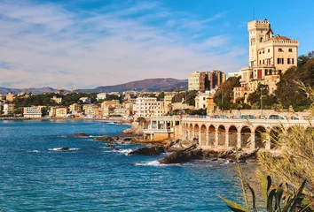 Zelfklevend Fotobehang Liguria Gezicht op Genua. Grootste Italiaanse havenstad