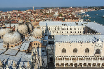 Fototapeta na wymiar aerial view of Venice, Italy