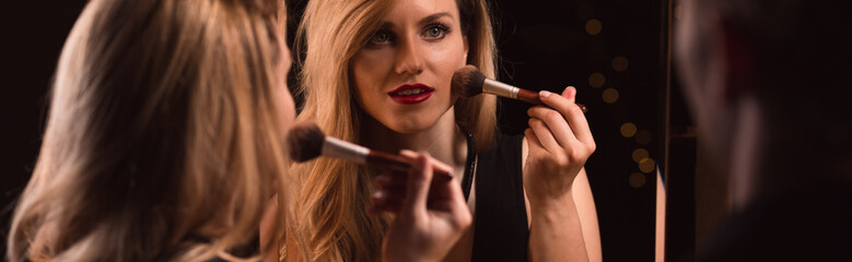 Obraz premium Reflection in mirror