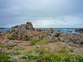 Fototapeta na wymiar Bretagne, côtes de granit rose
