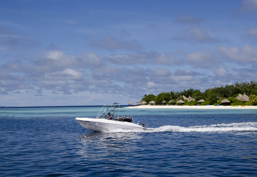 Speed boat, Ihuru, Maldives