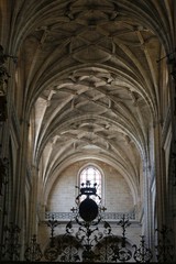 Fototapeta premium Santa Iglesia Catedral de Nuestra Señora de la Asunción y de San Frutos de Segovia, conocida como la Dama de las Catedrales estilo gótico,Castilla y León,España