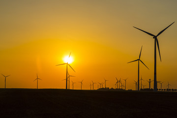 Windräder in einem Windpark