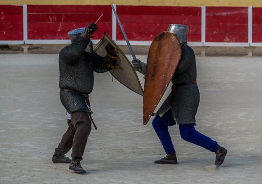 Reconstitution médiévale, combat.