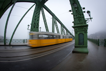 Fototapeta na wymiar Budapest tram