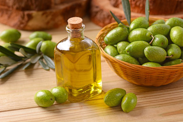 olio extravergine di oliva italiano