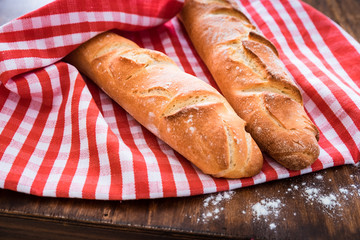 Knuspriges Baguette