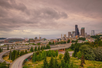 Fototapeta na wymiar View of downtown Seattle skyline