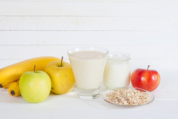 Smoothie with apple,banana, yogurt and oatmealon