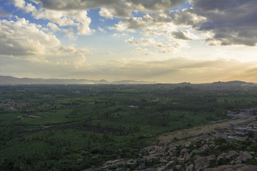 Naklejka premium マタンガの丘よりハンピ遺跡群