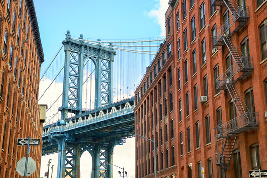 Manhattan Bridge seen from Brooklyn, New York City © Oleksandr Dibrova
