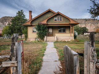 Fototapeta na wymiar Home in a small village in Utah