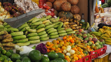 Frisches Obst und Gemüse am Wochenmarkt