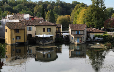 Fototapeta na wymiar Borghetto over the Mincio, Italy