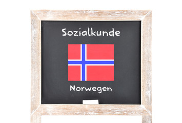 Sozialkunde mit Flagge auf Tafel