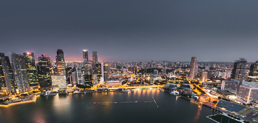 Fototapeta na wymiar aerial view of the marina bay of the singapore city