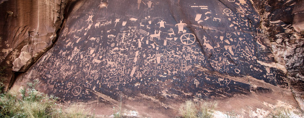 Petroglyphs at Newspaper Rock State Historic Monument / Utah - USA