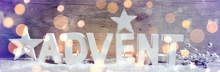Weihnachtlicher Hintergrund - Advent Buchstaben