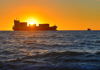 Obraz premium Cargo ship