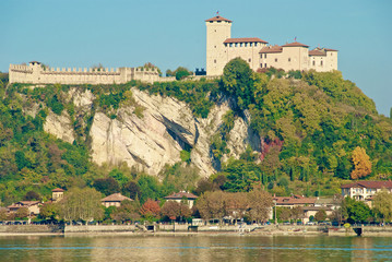 Rocca di Angera sul lago Maggiore