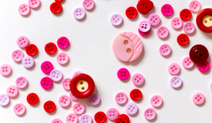 pink buttons