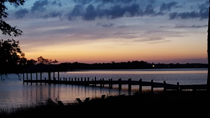 Fototapeta na wymiar Sunset by the dock