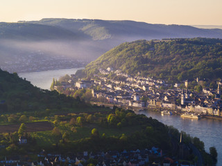 Sonnenaufgang Filsen am Rhein