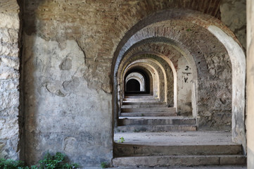 Fototapeta na wymiar arches tunnel perspective