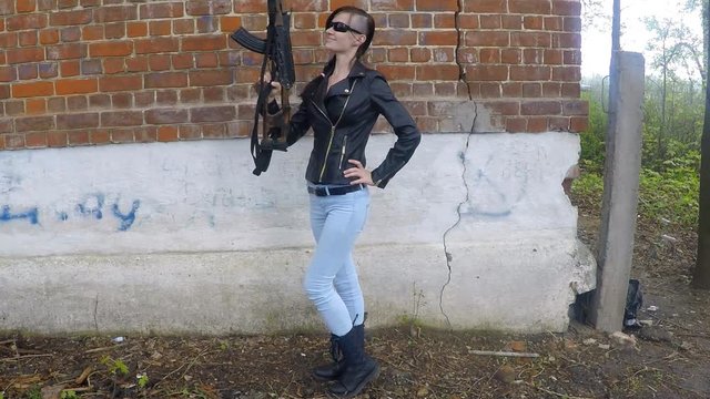 Girl with machinegun