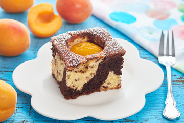 Marmo-Aprikosenkuchen