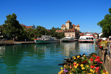 Fototapeta premium Annecy, la perle des Alpes françaises 
