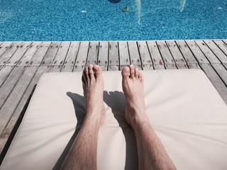 selfie my feet by the pool