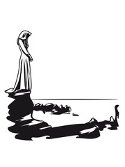 Gothic girl water sea