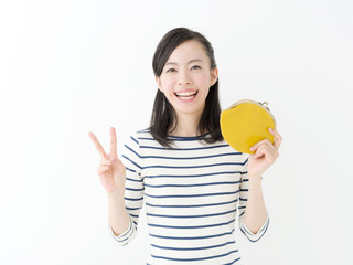 お財布・ピースする女性