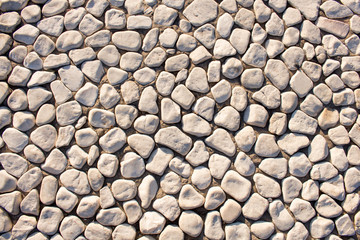 A good array of gravel./Stimulation for the sole of gravel. 