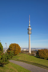 Naklejka premium Fernsehturm München im Olympiagelände