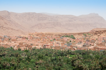Fototapeta na wymiar View over the ancient city of Tinghir and oasis in Morocco