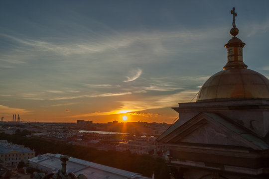 evening panorama of St. Petersburg in the clear summer evening
