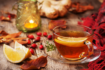 autumn tea with ginger, lemon