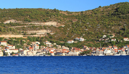 Fototapeta na wymiar Turquoise sea in Croatia Vis Island