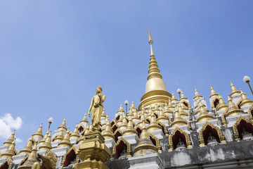 Naklejka premium Buddhist architecture Wat Manee Praison Temple in Mae Sot, Tak, Thailand