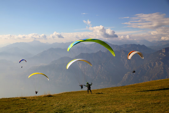 paragliding on garda lake