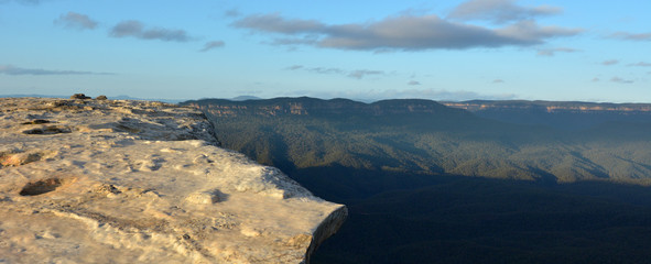 Landscape of Lincoln Rock Lookout with Grose Valley at sunrise