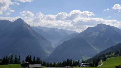 Berge und Täler