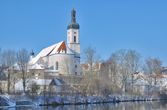Stadtpfarrkirche im Kneippheilbad Bad K&ouml;tzting am Weissen Regen in der Oberpfalz,Bayern,Deutschland