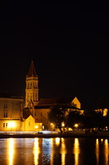 Obraz premium Laurentius Kathedrale in Trogir bei Nacht